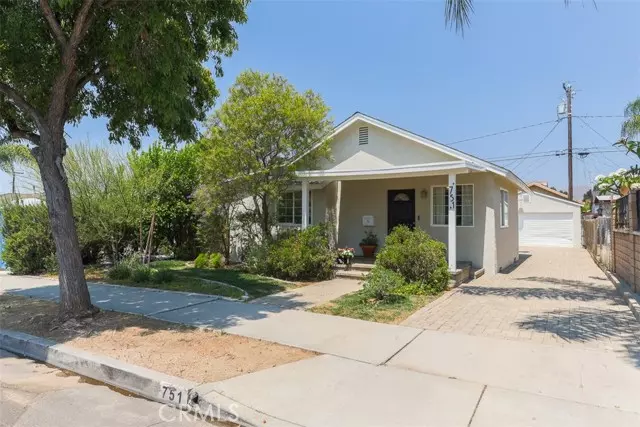 San Fernando, CA 91340,751 Harps Street