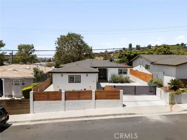 Los Angeles, CA 90065,2631 Range Road