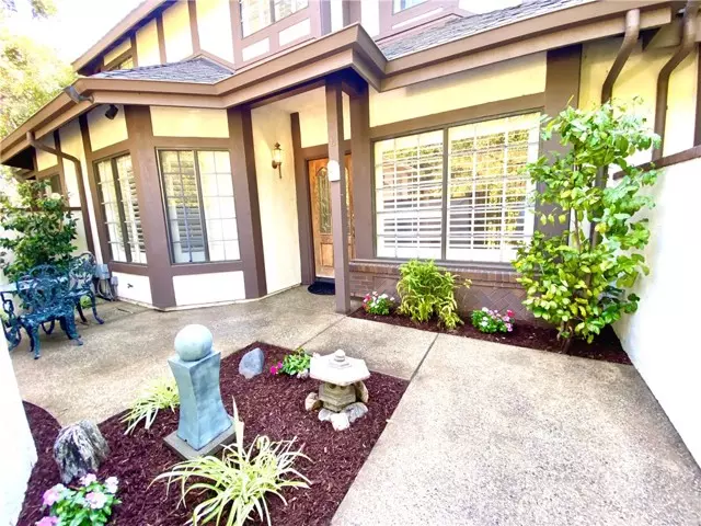 400 Mariposa Avenue #E, Sierra Madre, CA 91024