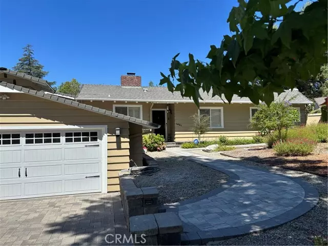 1631 Leycross Drive, La Canada Flintridge, CA 91011