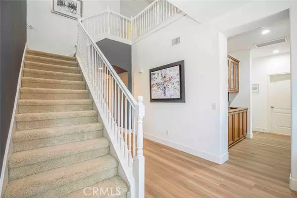 Sun Valley (los Angeles), CA 91352,10266 Horsehaven Street
