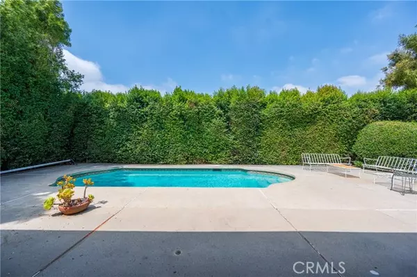 6847 Katherine Avenue, Van Nuys (los Angeles), CA 91405