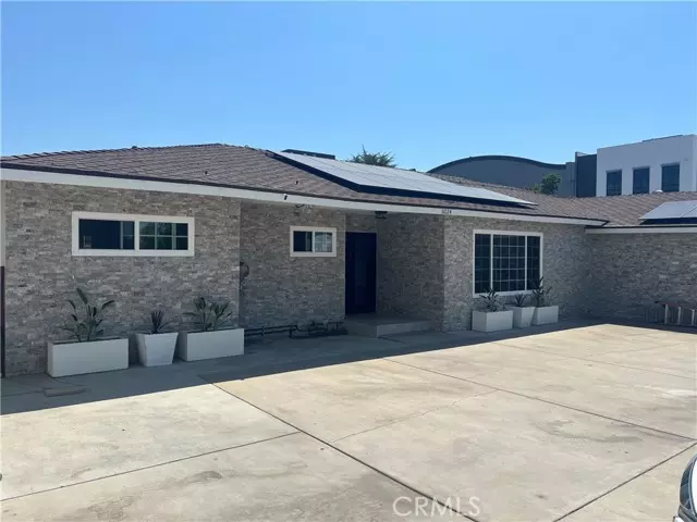 11024 Peoria Street, Sun Valley (los Angeles), CA 91352