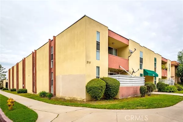 17463 Vanowen Street #8, Van Nuys (los Angeles), CA 91406