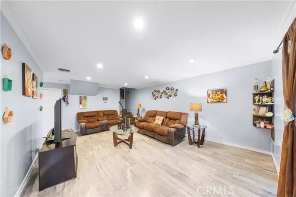 Glendale, CA 91206,121 Sinclair Avenue #225