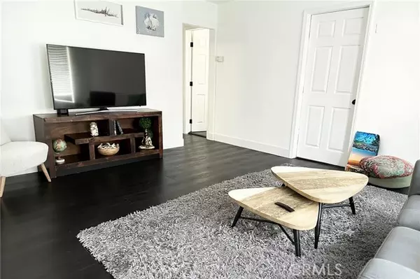 Redondo Beach, CA 90278,2005 phelan Lane