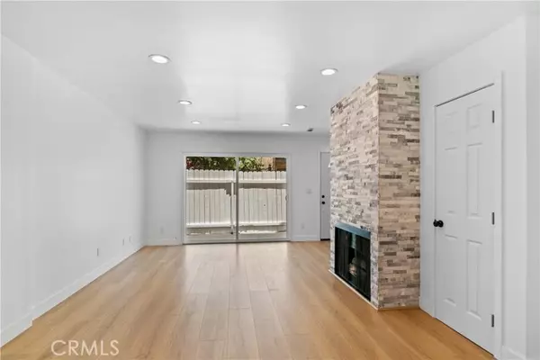 Panorama City (los Angeles), CA 91402,9019 Cedros Avenue #2