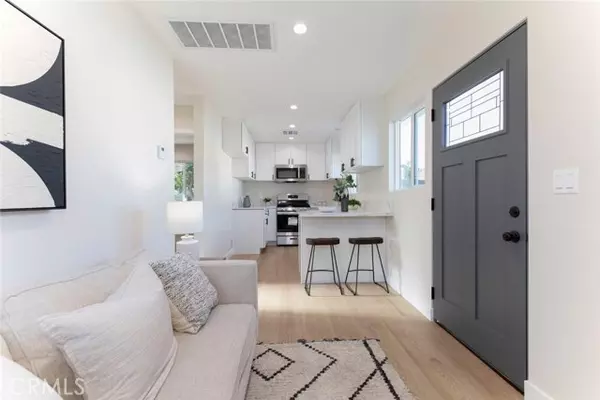 Sun Valley (los Angeles), CA 91352,8879 Morehart Avenue