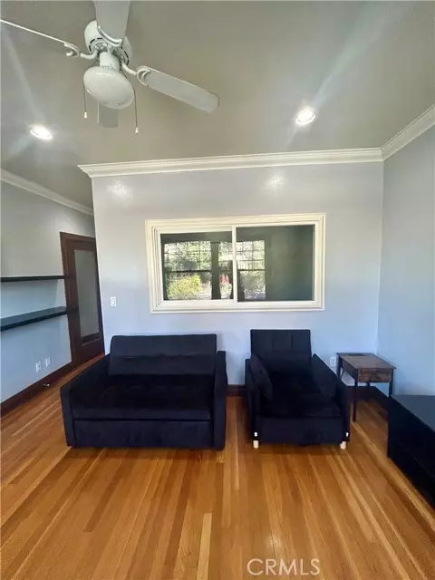 Los Angeles, CA 90006,2121 James M Wood Boulevard #121