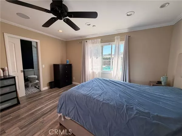 West Hills (los Angeles), CA 91307,23928 Archwood St.