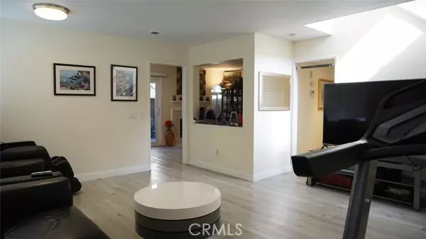 El Monte, CA 91732,3631 Meadowlark