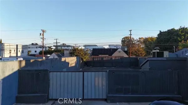 Los Angeles, CA 90016,5133 W Washington