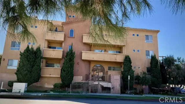 Burbank, CA 91504,1515 Grismer Avenue #302