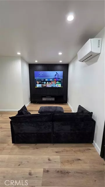 Reseda (los Angeles), CA 91335,7047 Nestle Avenue