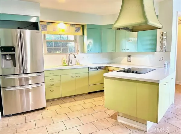 San Gabriel, CA 91775,728 Hunter