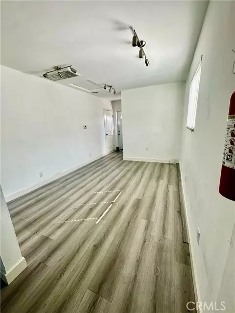 Glendale, CA 91201,1243 West Glenoaks Blvd