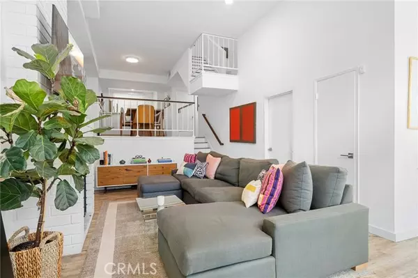 Encino (los Angeles), CA 91316,5435 Yarmouth #7