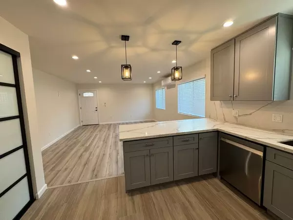 Tujunga (los Angeles), CA 91042,7149 Apperson Street #2