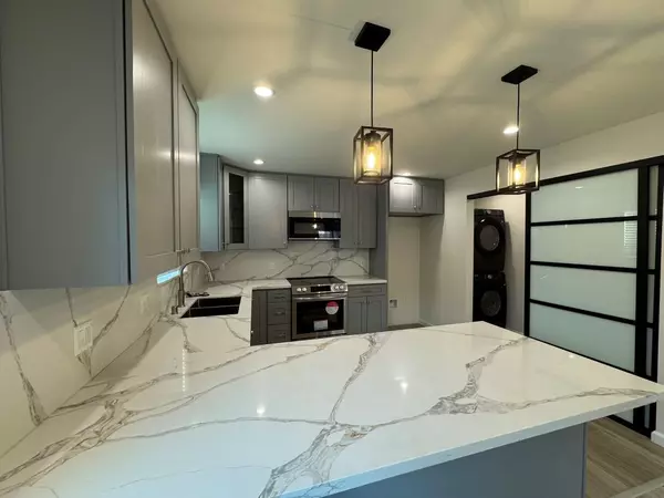 Tujunga (los Angeles), CA 91042,7149 Apperson Street #2