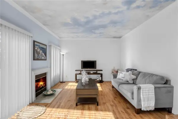 15760 Midwood, Granada Hills (los Angeles), CA 91344