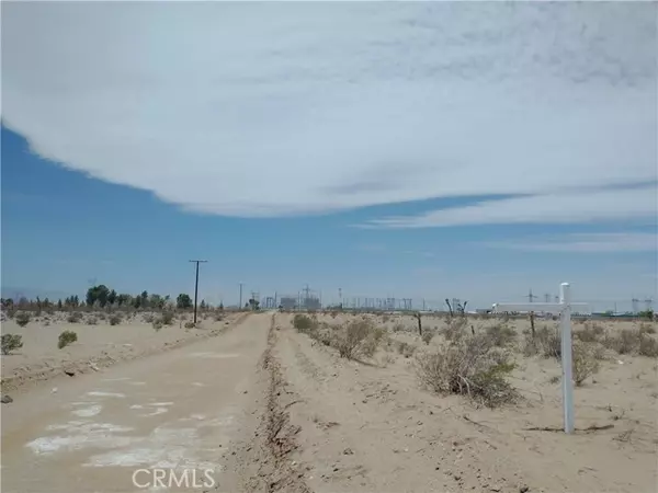 Adelanto, CA 92301,186 Cassia Road