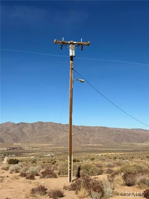 Apple Valley, CA 92308,21 Luna Mountain Road