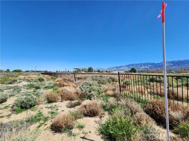 Lucerne Valley, CA 92356,1 Near Sunset Road