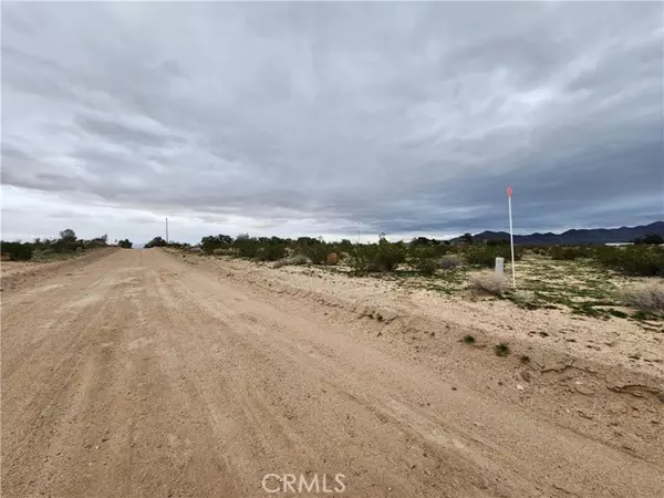 2 Summerset Road, Newberry Springs, CA 92365