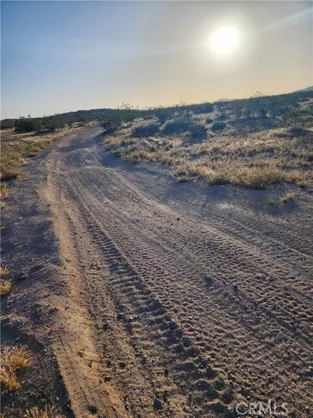 1 Cottonwood Road, Helendale, CA 92342