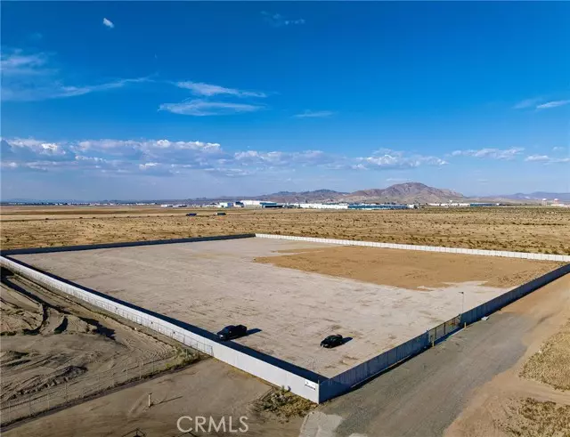 Adelanto, CA 92301,12450 Hibiscus Road