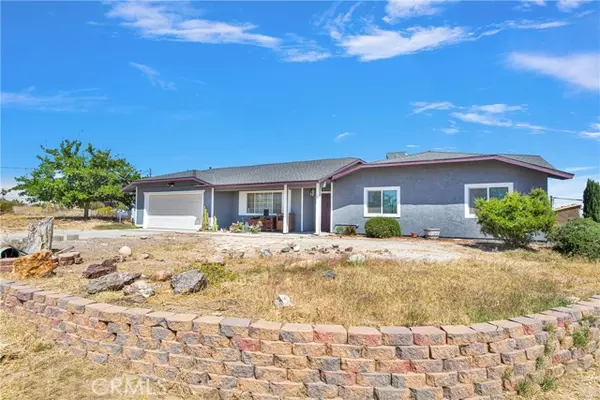 5248 Del Rosa Road, Phelan, CA 92371