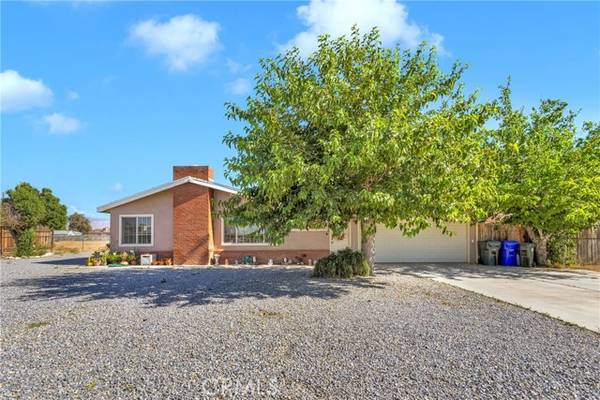 21815 Jelan Avenue, Apple Valley, CA 92307