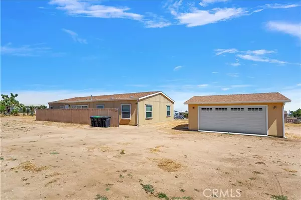 3600 Hollister Road, Phelan, CA 92371