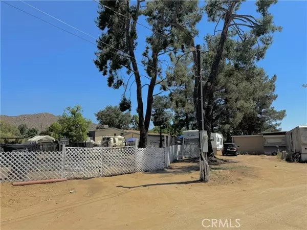 Hemet, CA 92545,26604 Green Avenue