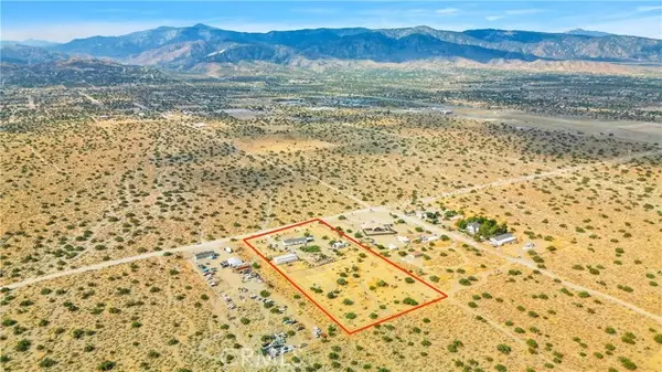 Pinon Hills, CA 92372,2964 Smoke Tree