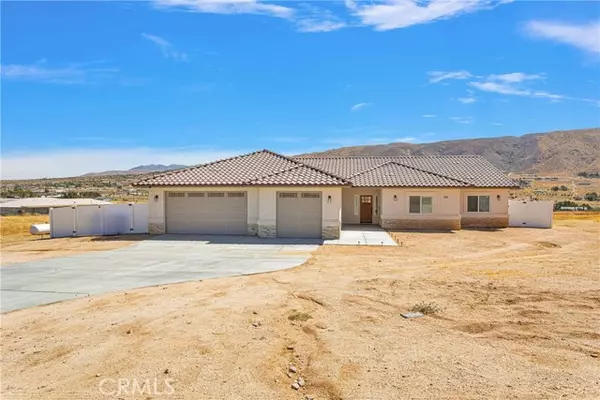 22445 Pacific Street, Apple Valley, CA 92308