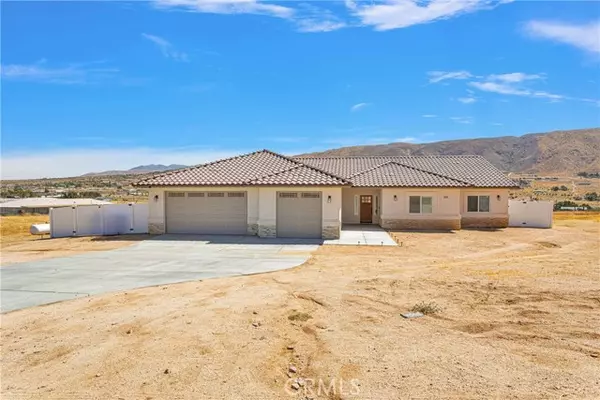 22445 Pacific Street, Apple Valley, CA 92308