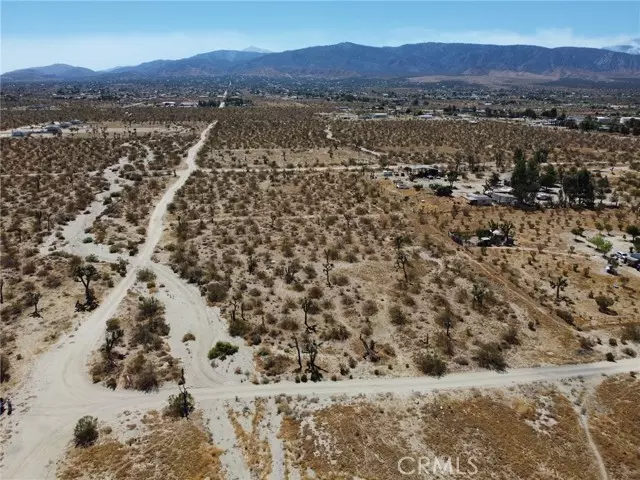 Pinon Hills, CA 92372,1083 Danbury Road