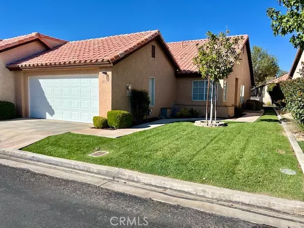 11537 Oak Street, Apple Valley, CA 92308