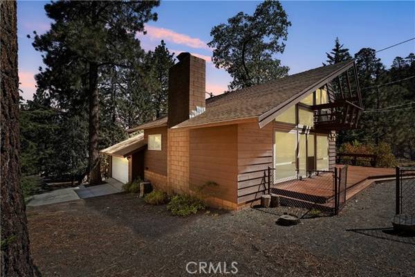 6065 Cardinal Road,  Wrightwood,  CA 92397