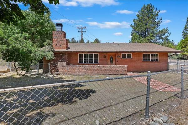 875 Mountain View Avenue, Wrightwood, CA 92397