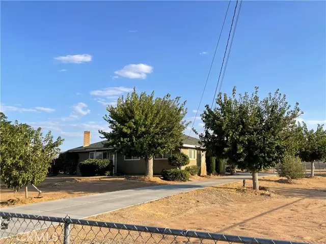 16621 Verano Street, Hesperia, CA 92345