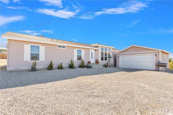 32253 Carnelian Road, Lucerne Valley, CA 92356