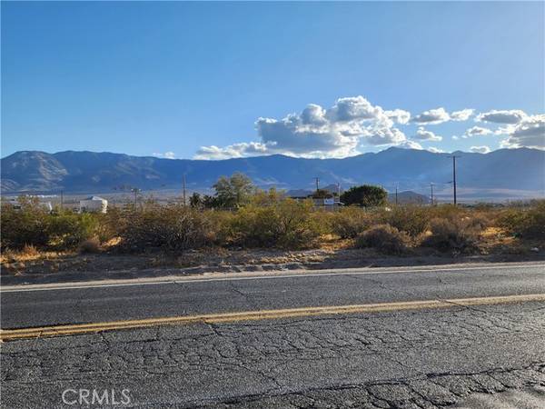 555 Old Woman Springs, Lucerne Valley, CA 92356