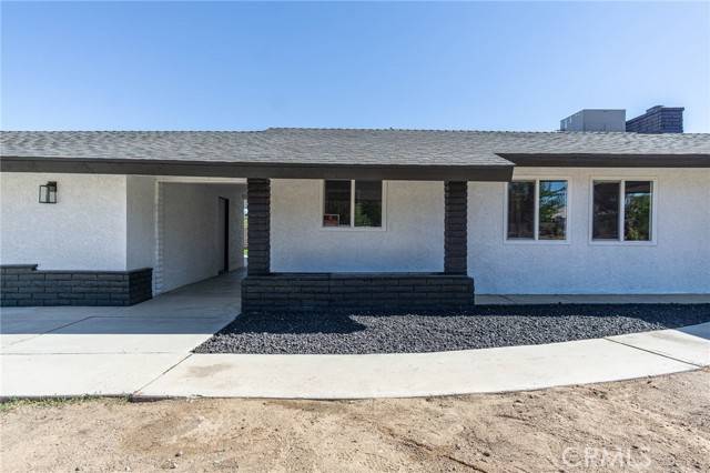 Hesperia, CA 92345,7323 Redwood Avenue