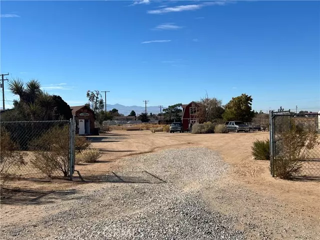 Apple Valley, CA 92308,9464 Juniper Street