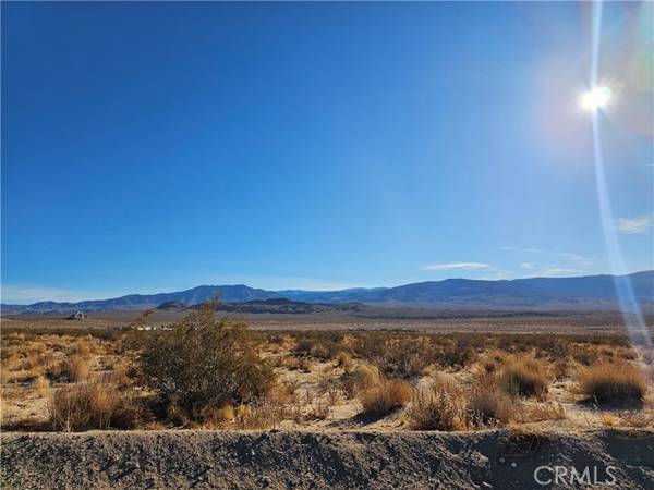 400 East End Road, Lucerne Valley, CA 92356