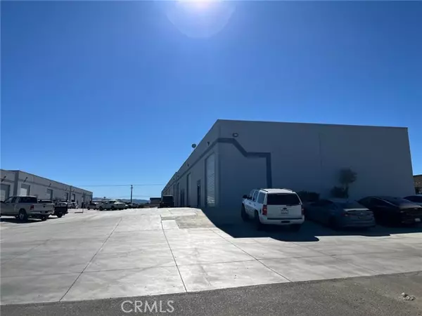 Hesperia, CA 92345,17615 Alder Street