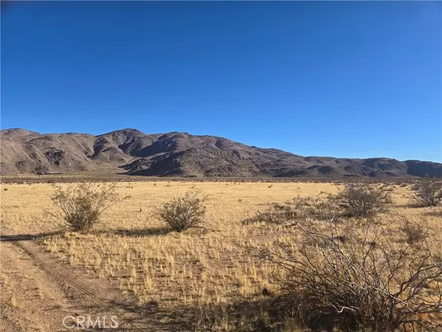 Apple Valley, CA 92308,108900 Bellflower Street