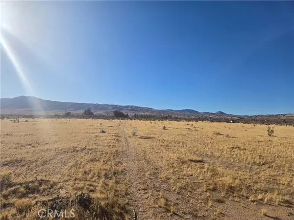 Apple Valley, CA 92308,108900 Bellflower Street